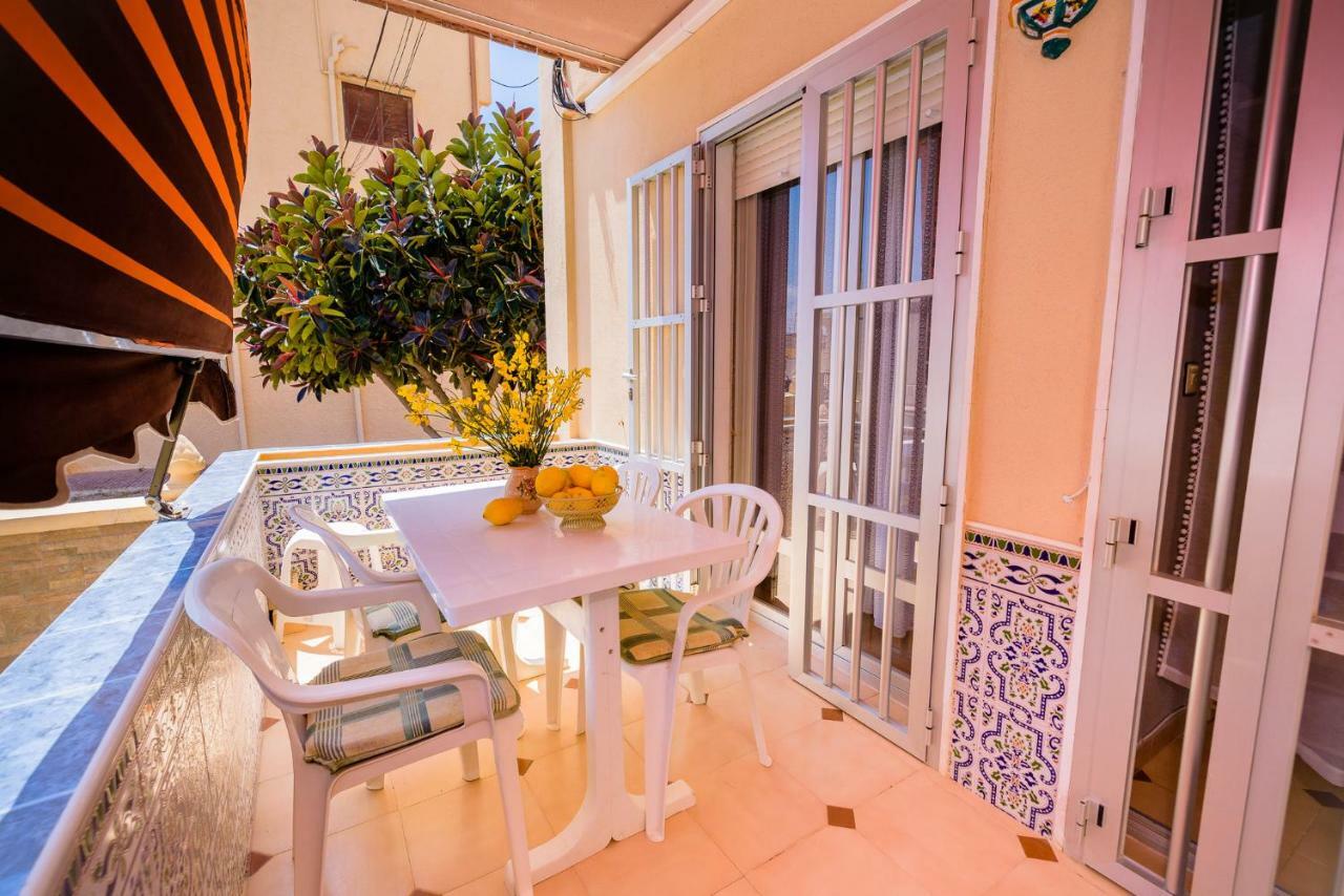 Playa La Mata - Apartamento "Limonka" エクステリア 写真