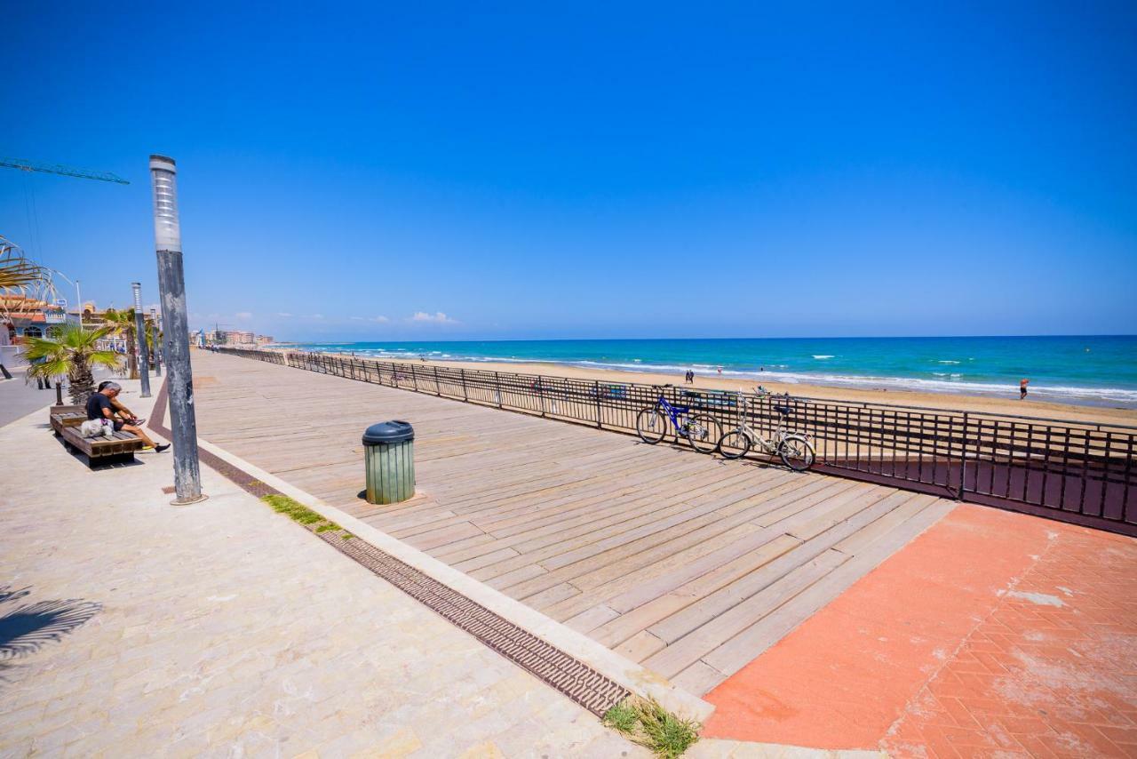 Playa La Mata - Apartamento "Limonka" エクステリア 写真